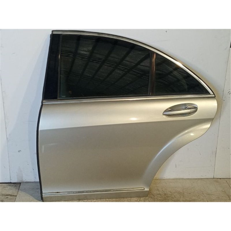 MERCEDES-BENZ S-CLASS Bal hátsó Ajtó (Részeivel)