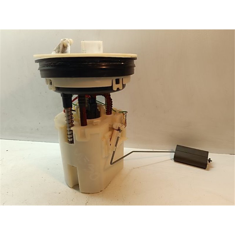 MAZDA 2 Üzemanyag Szivattyú