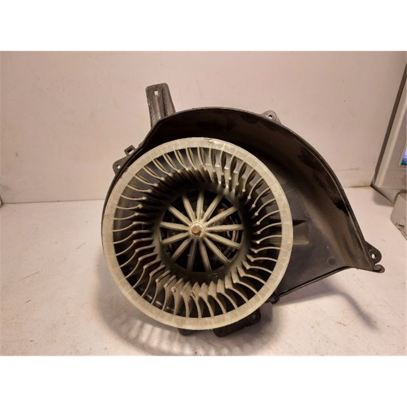VW POLO (9N_) Fűtőmotor (Klímás)