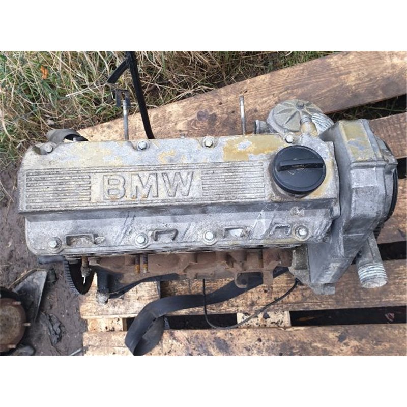BMW 5 (E34) Motor (Fűzött blokk hengerfejjel)