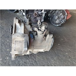 VW PASSAT (3A2, 35I) Váltó (Mechanikus)