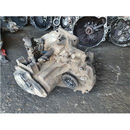 VW PASSAT (3A2, 35I) Váltó (Mechanikus)