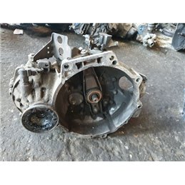 VW PASSAT (3A2, 35I) Váltó (Mechanikus)