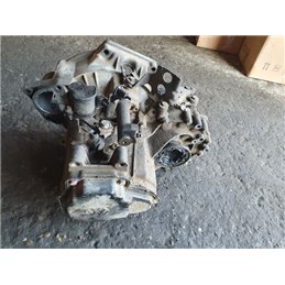 VW PASSAT (3A2, 35I) Váltó (Mechanikus)