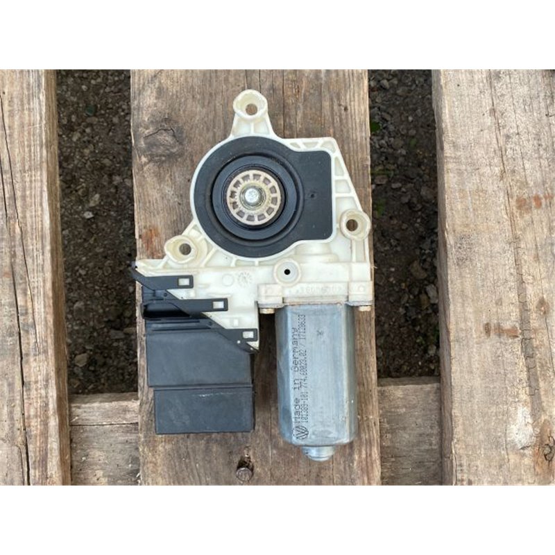 VW GOLF IV (1J1) Bal hátsó Ablakemelő Motor